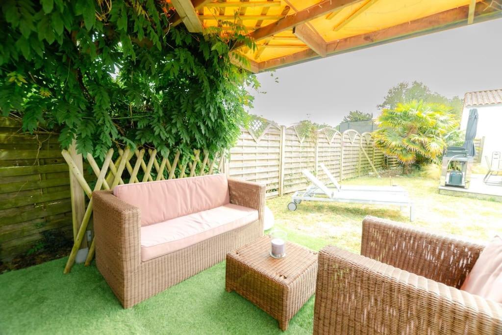 Tres Agreable Avec Barbecue Villa *